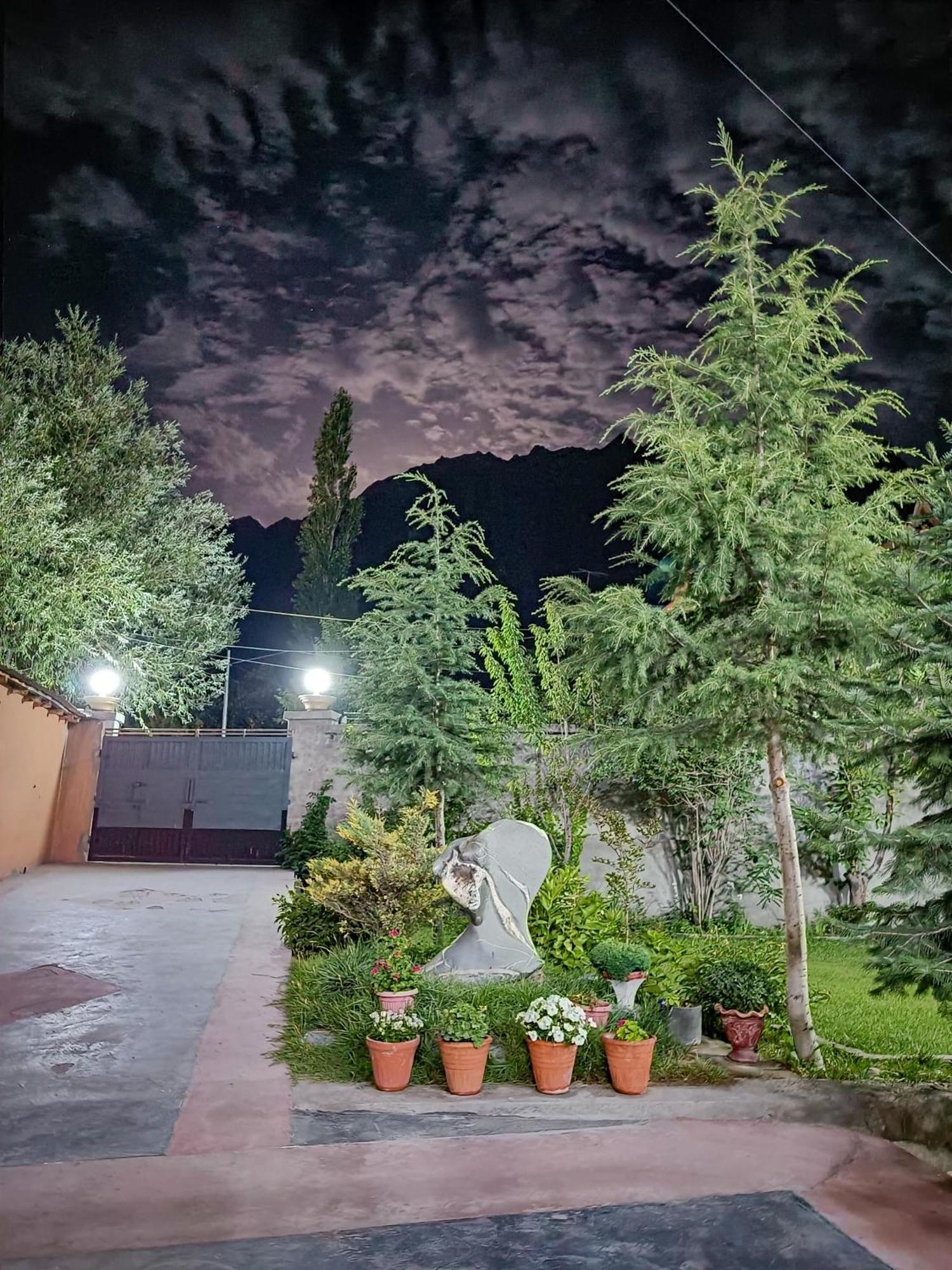 Taaj Residence Skardu Exteriér fotografie